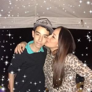 Meet your Posher, Claudia